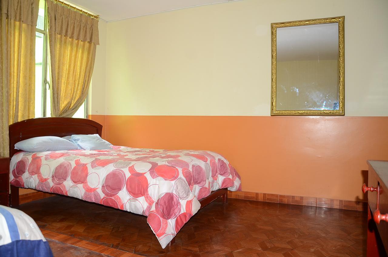 Hotel Real Madrid Riobamba Exterior foto